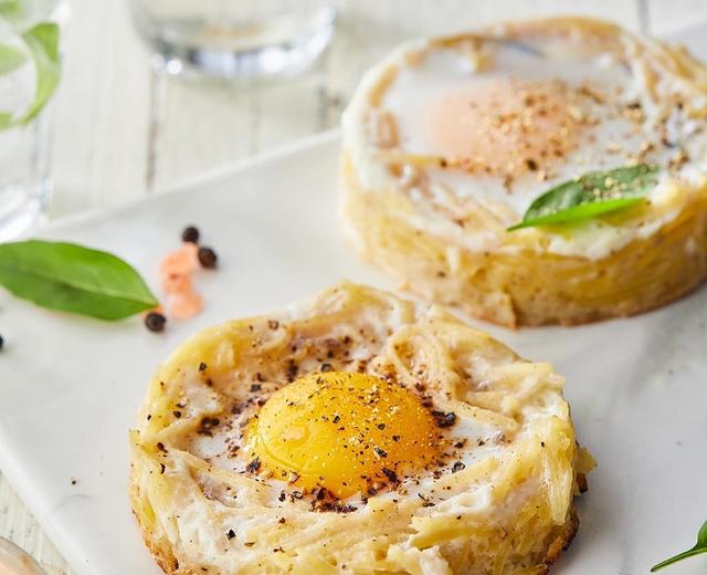 土豆丝流心蛋饼｜一口即可畅享鸡蛋的嫩滑与土豆饼的酥脆的做法