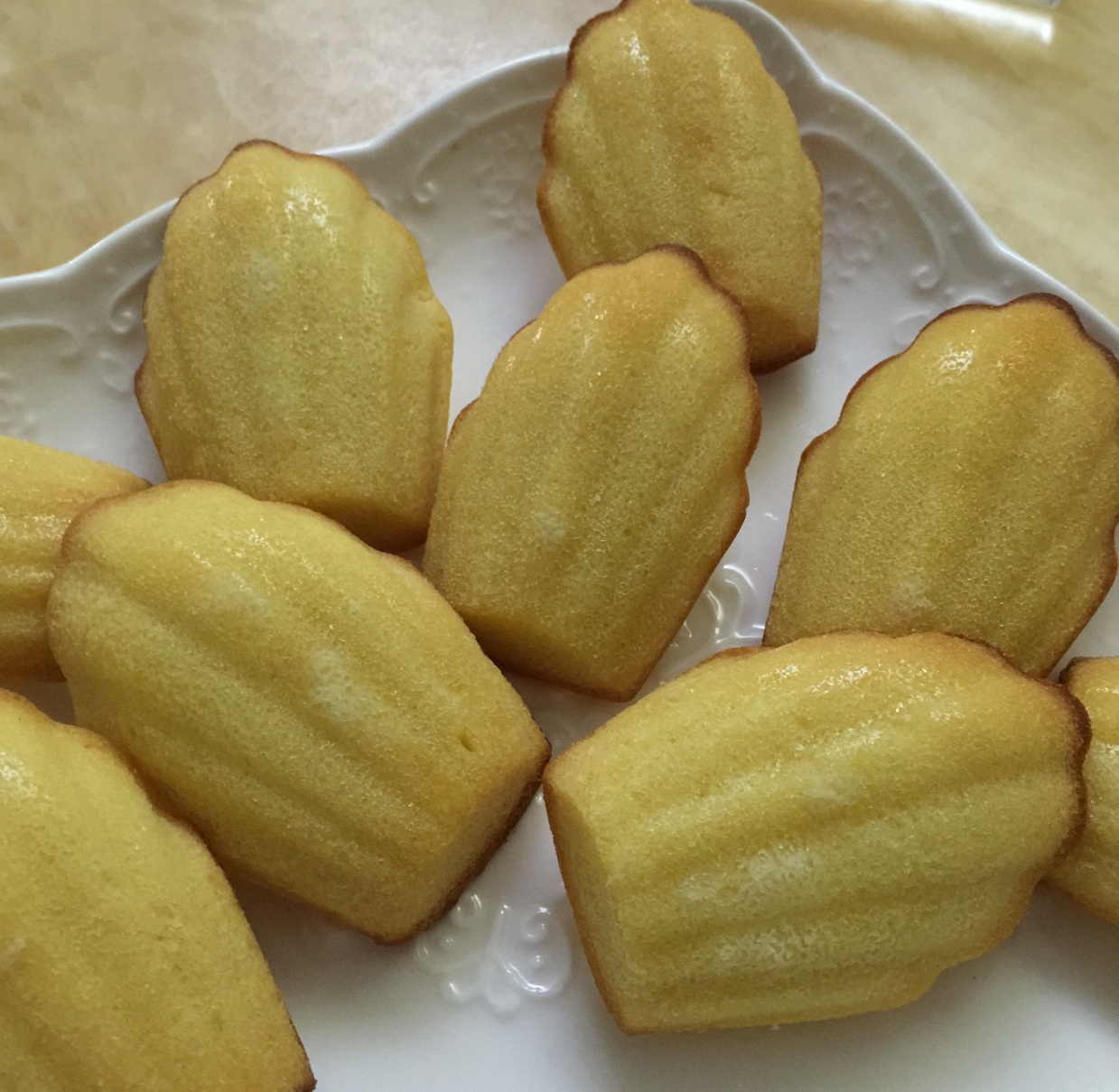 玛德琳（蓝带方）