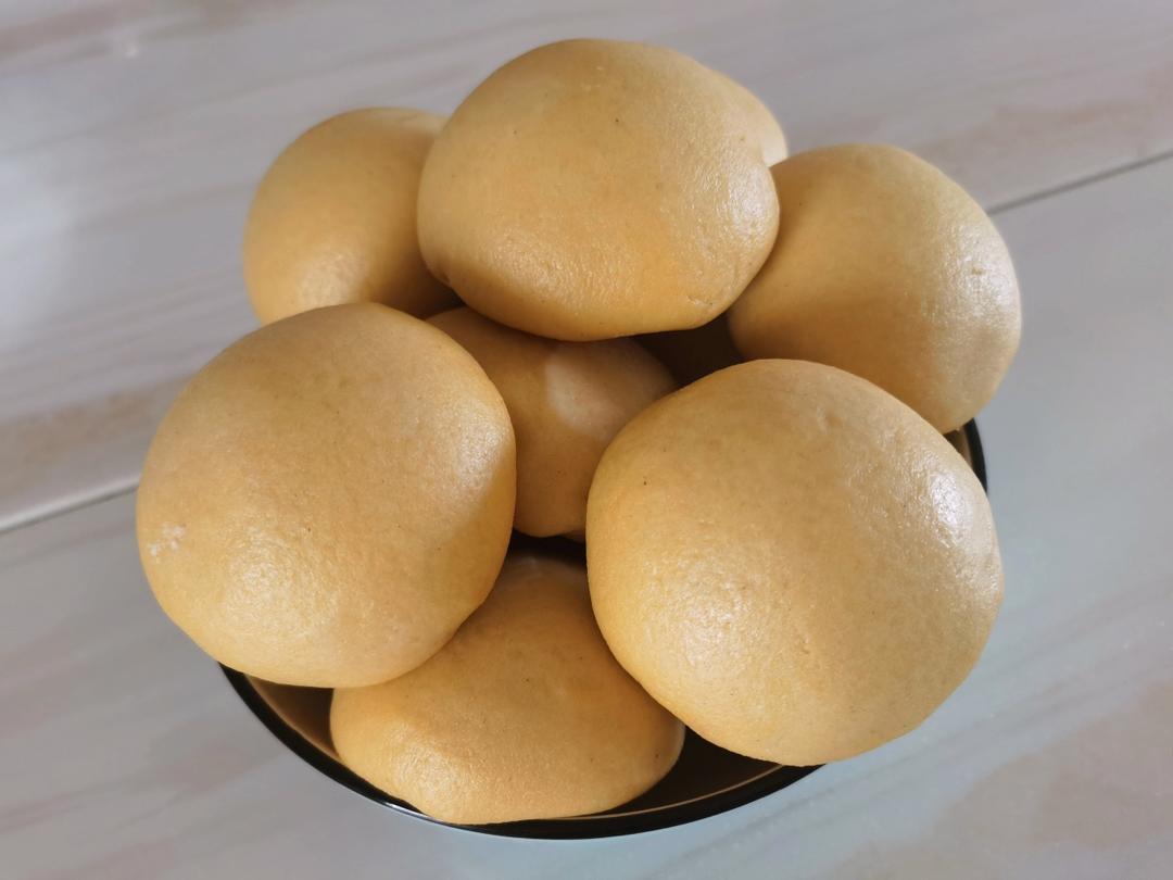 玉米面窝窝头(发面馒头)