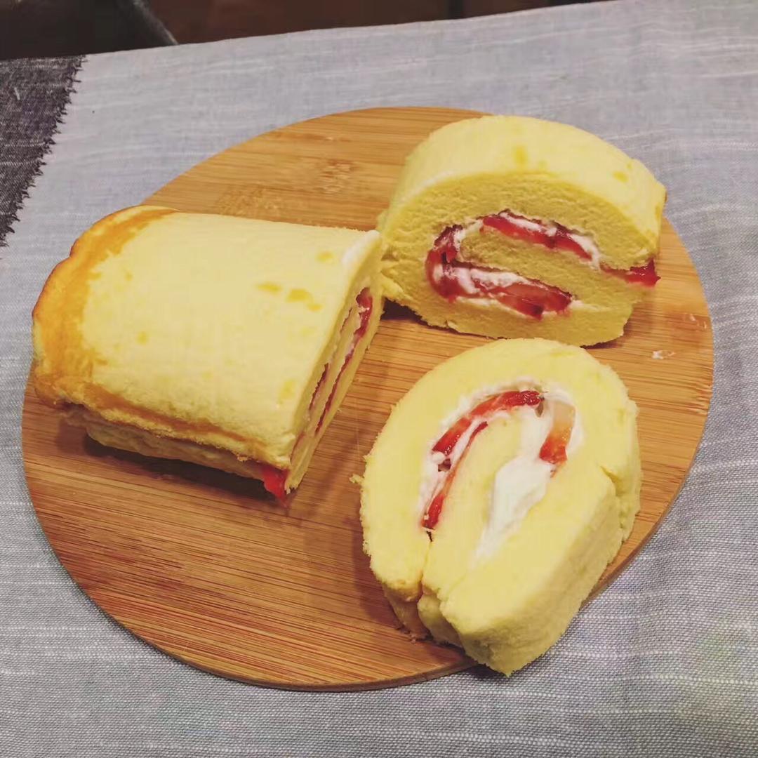 肥而不腻的超厚瑞士卷