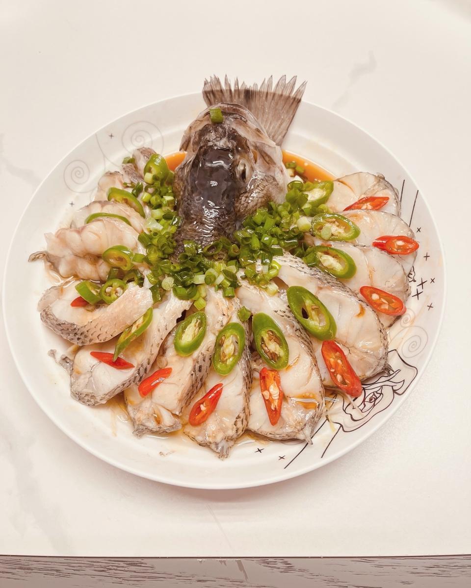 年夜饭系列之孔雀开屏清蒸鲈鱼