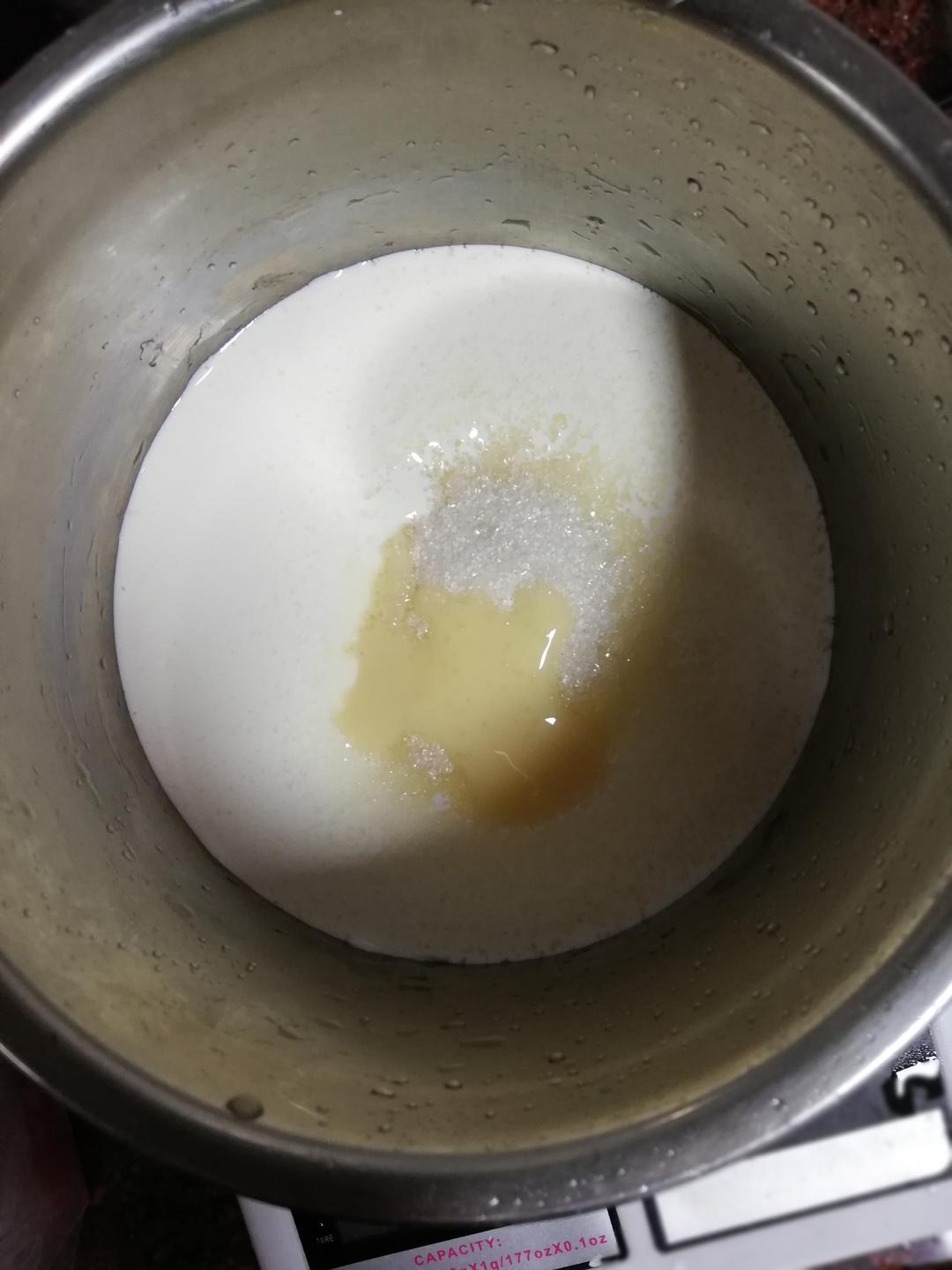 纯奶手撕吐司的做法 步骤1