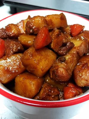 红烧肉炖土豆的做法 步骤5