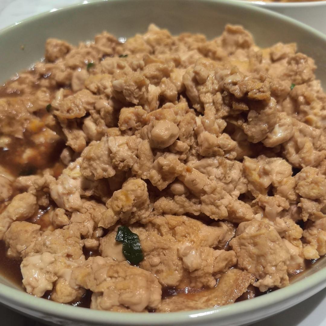 鸡蛋抱内脂豆腐