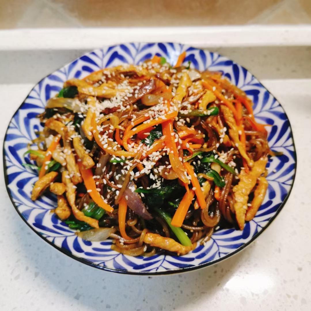 韩式粉丝炒杂菜 Korean Style Glass Noodles with Vegetables