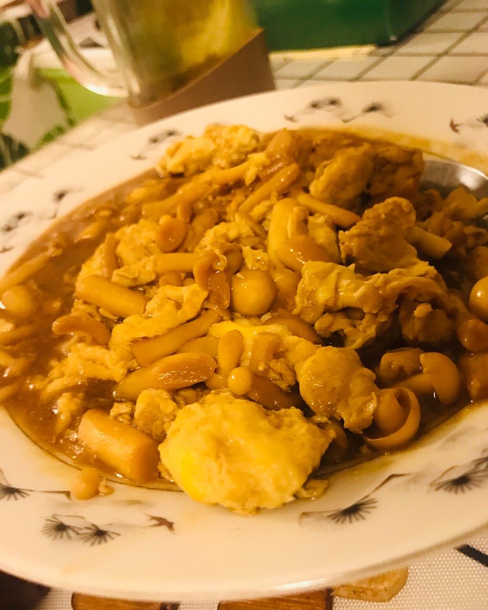 海鲜菇炒鸡蛋