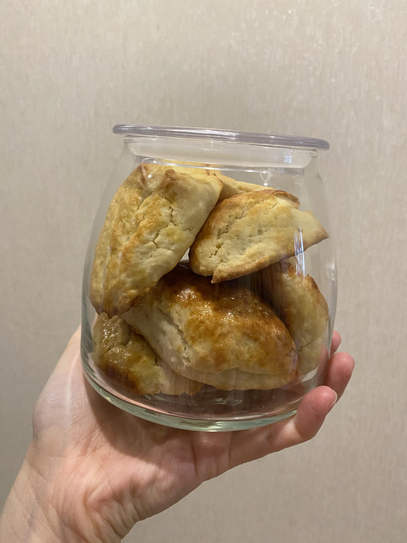 【视频】3分钟 奶油司康Scone(可能是世界上最快手的司康) 消耗淡奶油～