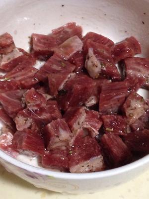 牛肉炒饭的做法 步骤4