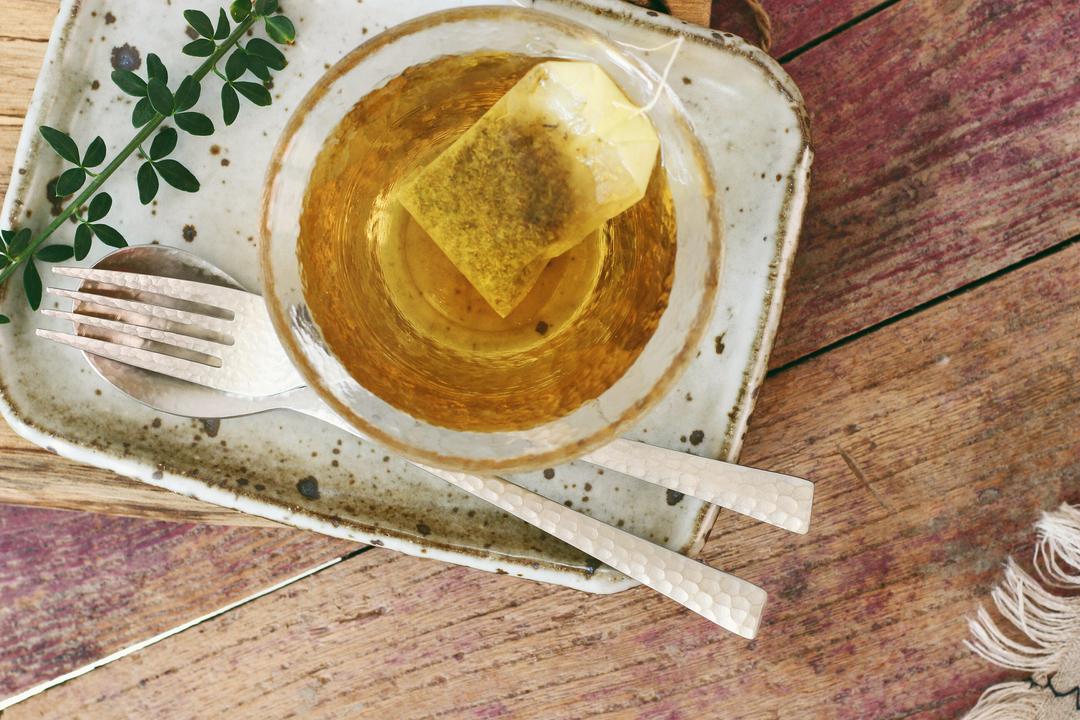 缓解焦虑的洋甘菊牛奶