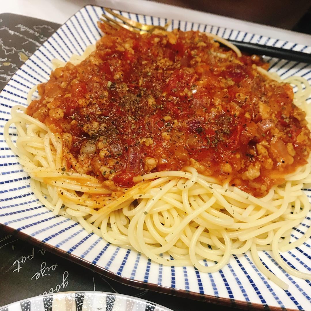 番茄肉酱意大利面
