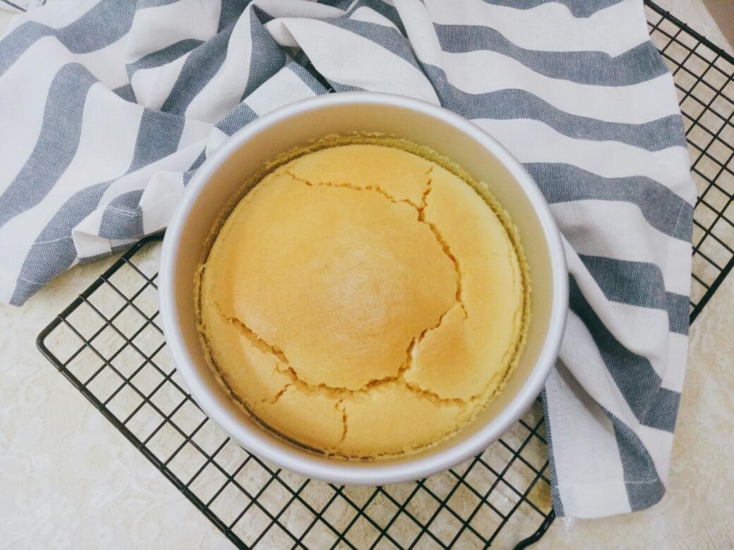 香喷喷的黄豆粉戚风