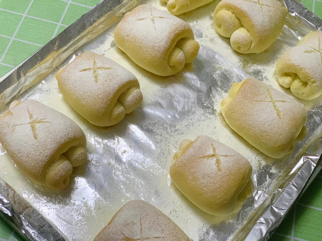 超软牛奶小面包