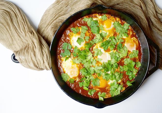 番茄焗蛋Shakshuka，一家人的周末brunch的做法