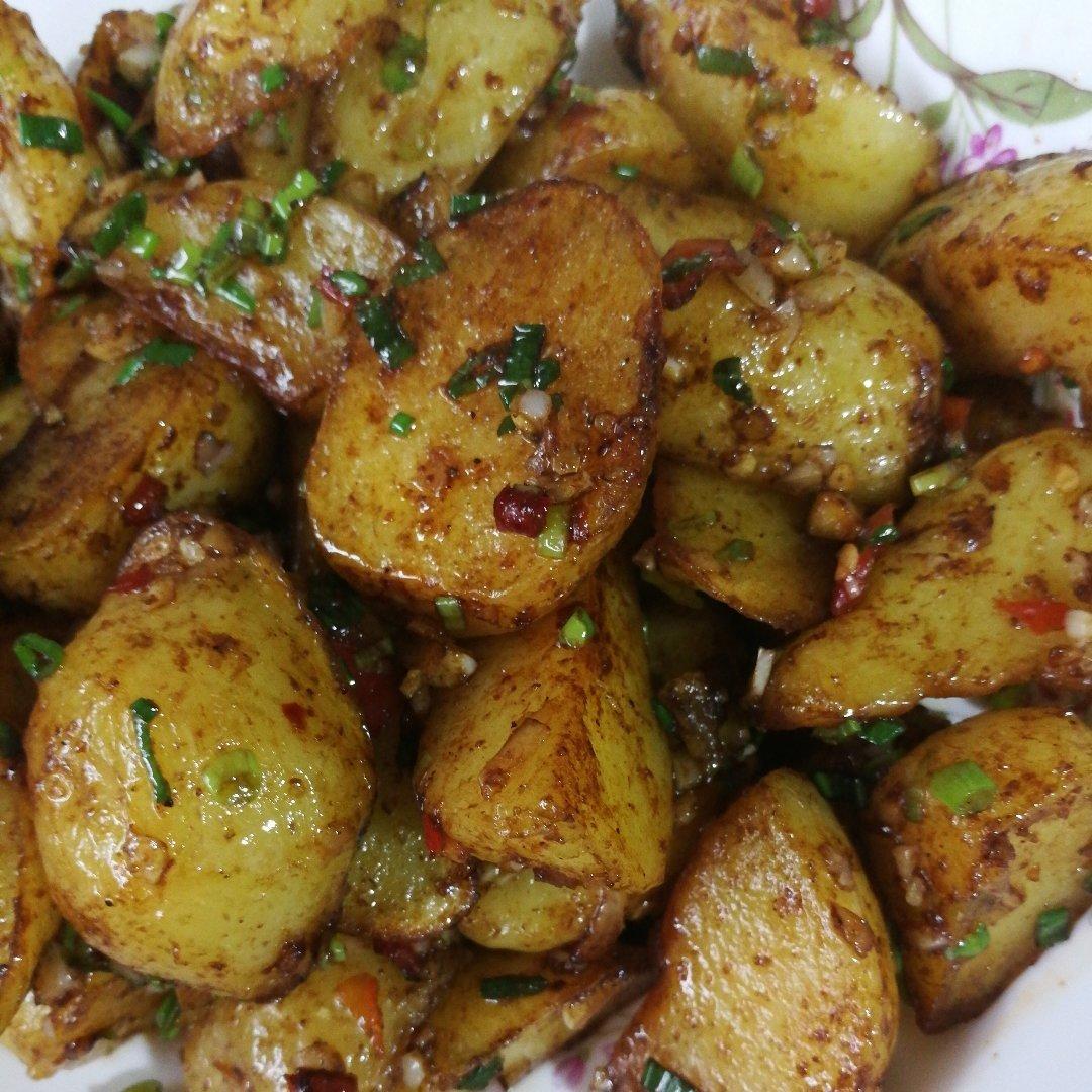 蒜香孜然土豆