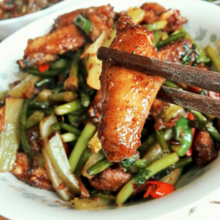 干锅香辣鸡翅