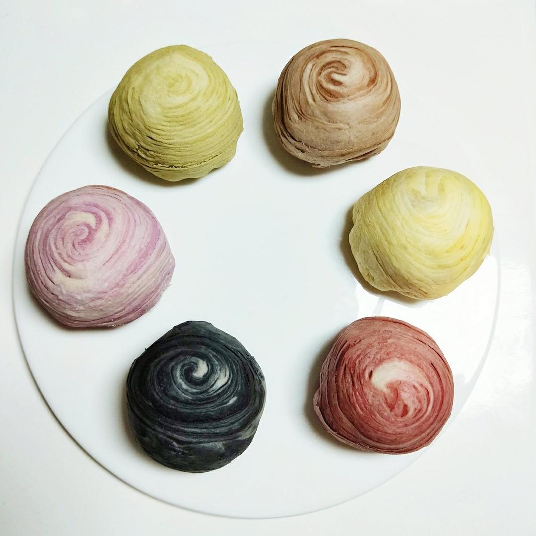 蛋黄酥~紫薯、抹茶、原味~花好月圆，中秋快乐~内附一次做六色蛋黄酥方法~