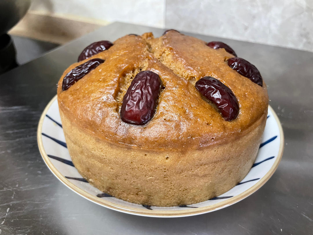 红糖枣泥发糕。松软Q弹，枣香浓郁