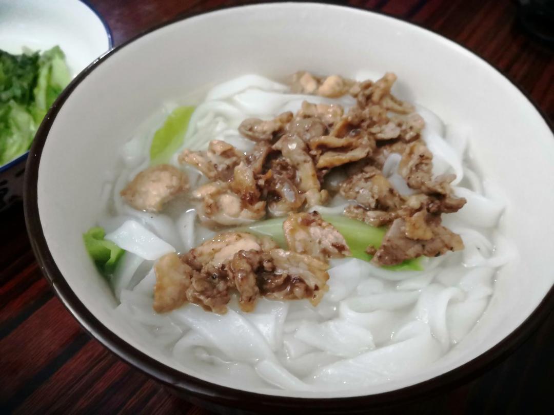 秒杀外卖的河粉汤面