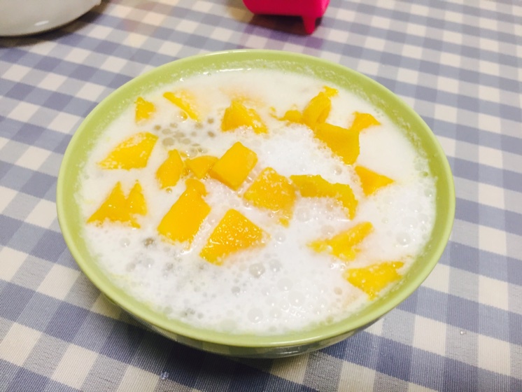 芒果椰汁西米露