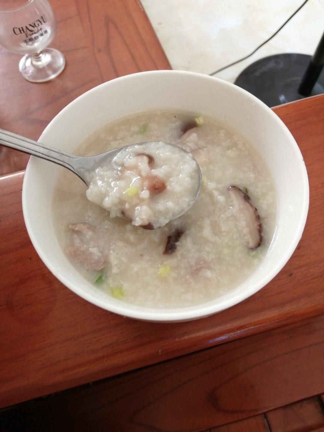香菇瘦肉粥