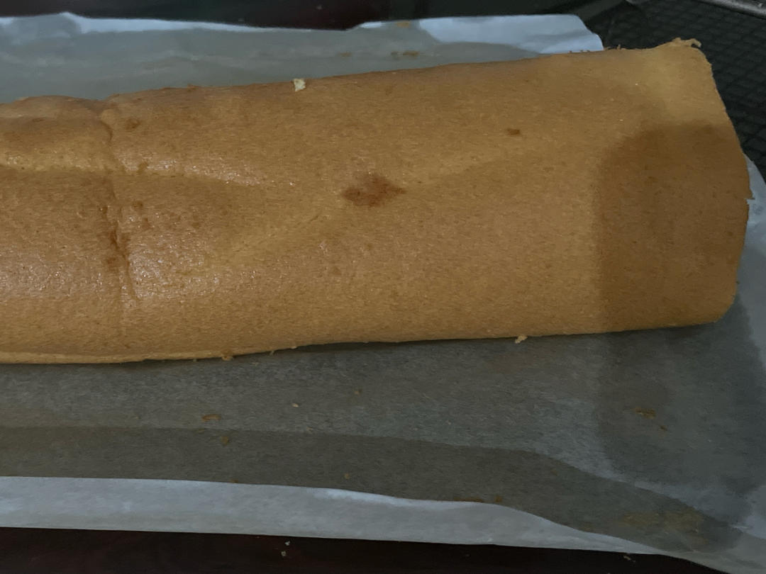 蛋糕卷这样做‼️不掉皮不开裂（小视频食谱）