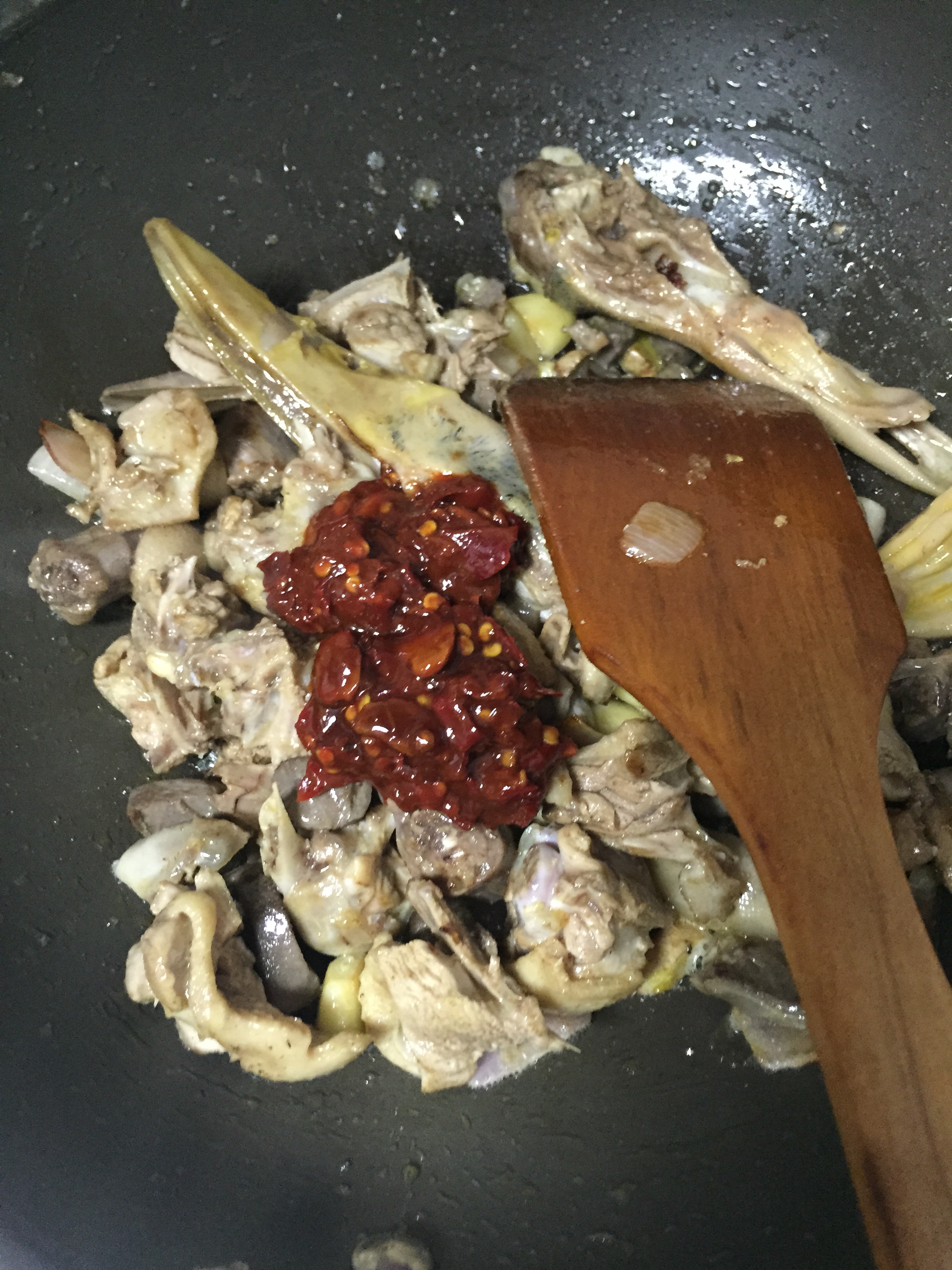 青豆米烧鸭的做法 步骤4