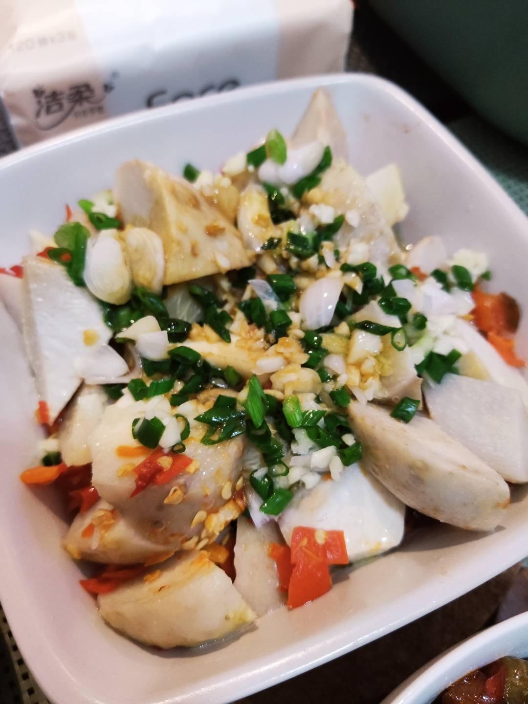 湖南人从小吃到大，剁椒芋头