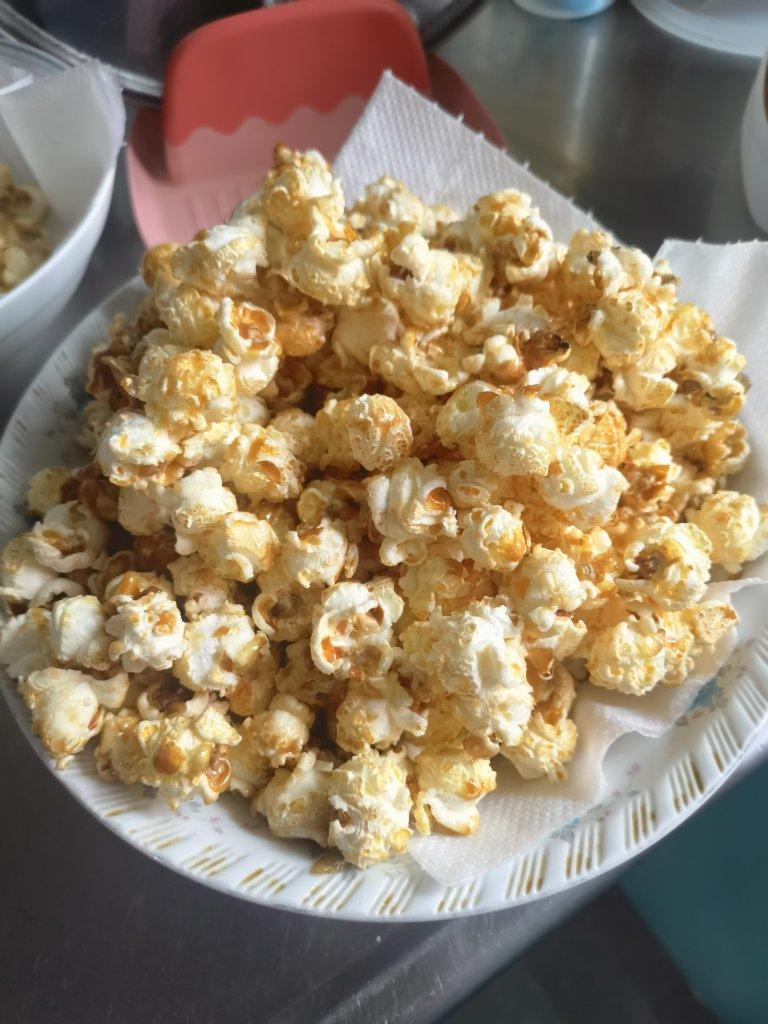 一招搞定小朋友的黄油焦糖爆米花，简单又好吃