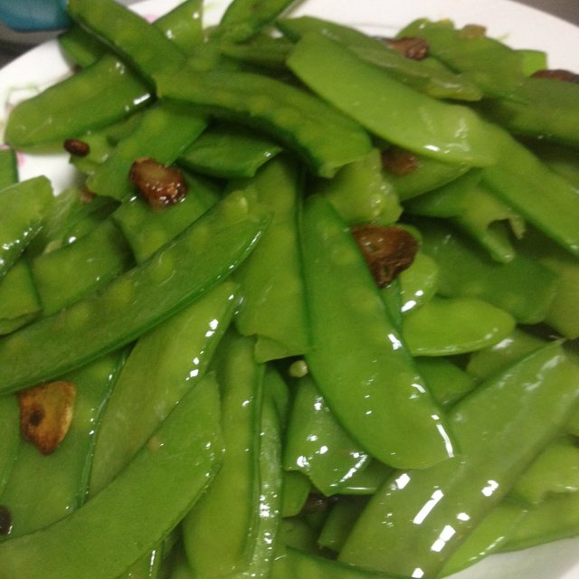 荷兰豆炒香肠