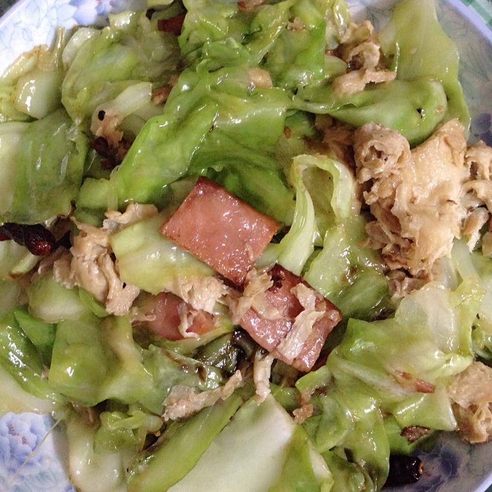 阿婆手撕包菜