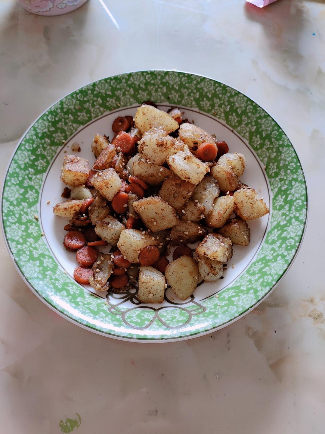 孜然火腿土豆丁