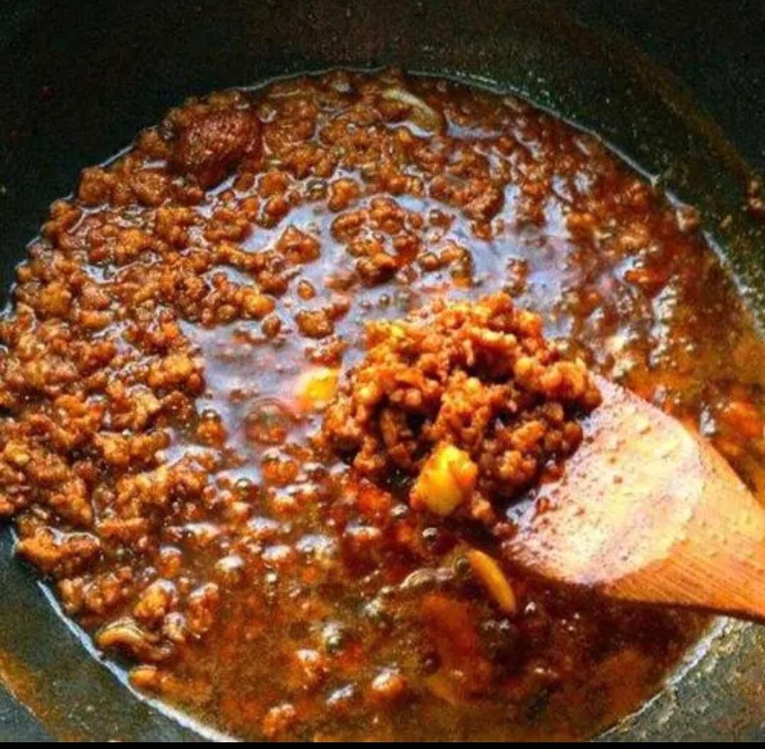 炒肉酱（夹饼，夹馍，做油泼肉臊子面）