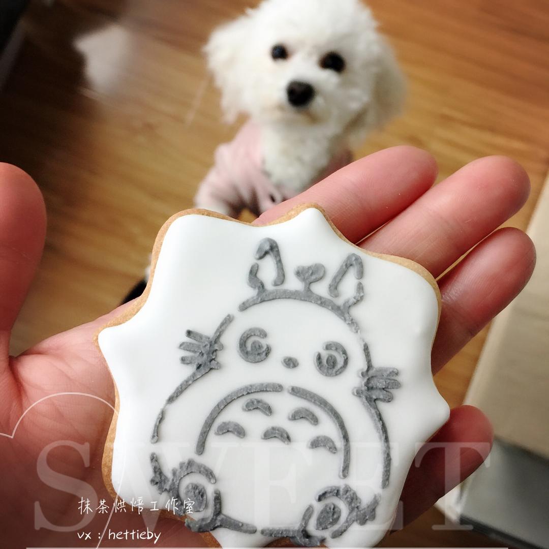 小巧可爱的糖霜饼干