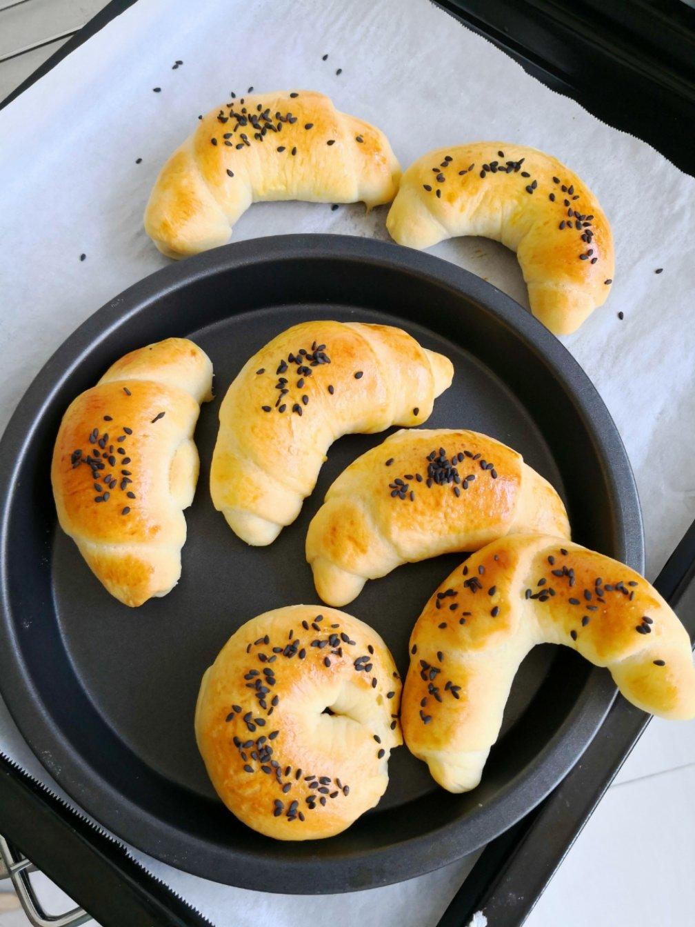 手揉小小牛角包🥐（牛奶面包配方）