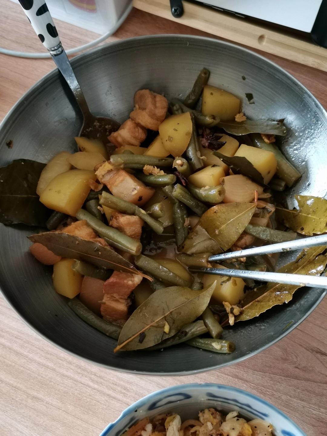 红烧肉炖土豆（丝毫不腻）
