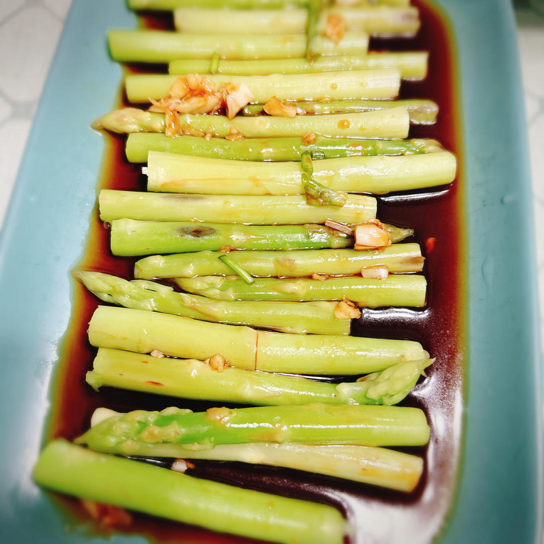 白灼芦笋