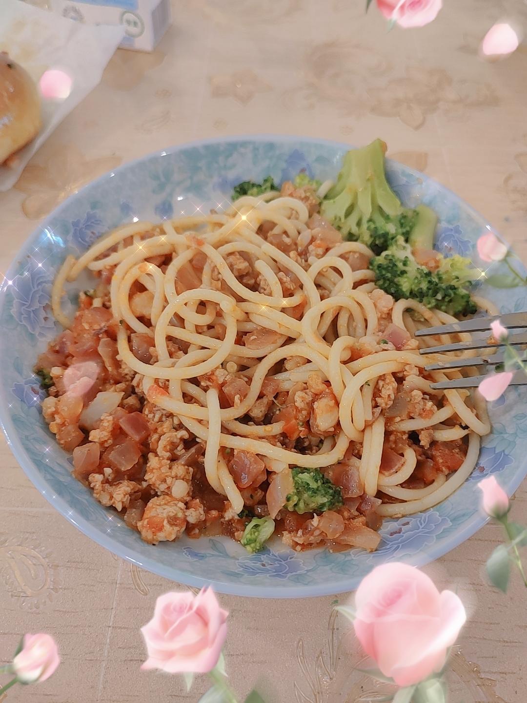 番茄肉酱意面
