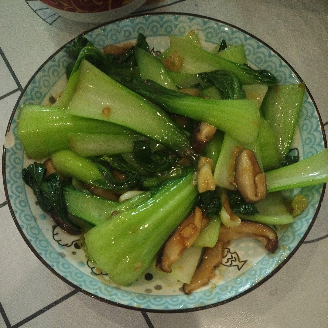 香菇油菜（简单快手）