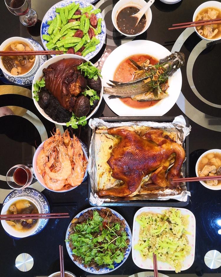 年夜菜经典：发财就手 | 吃不腻的金钱红烧猪肘