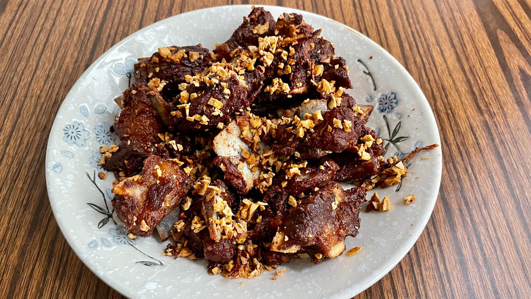 金牌蒜香排骨