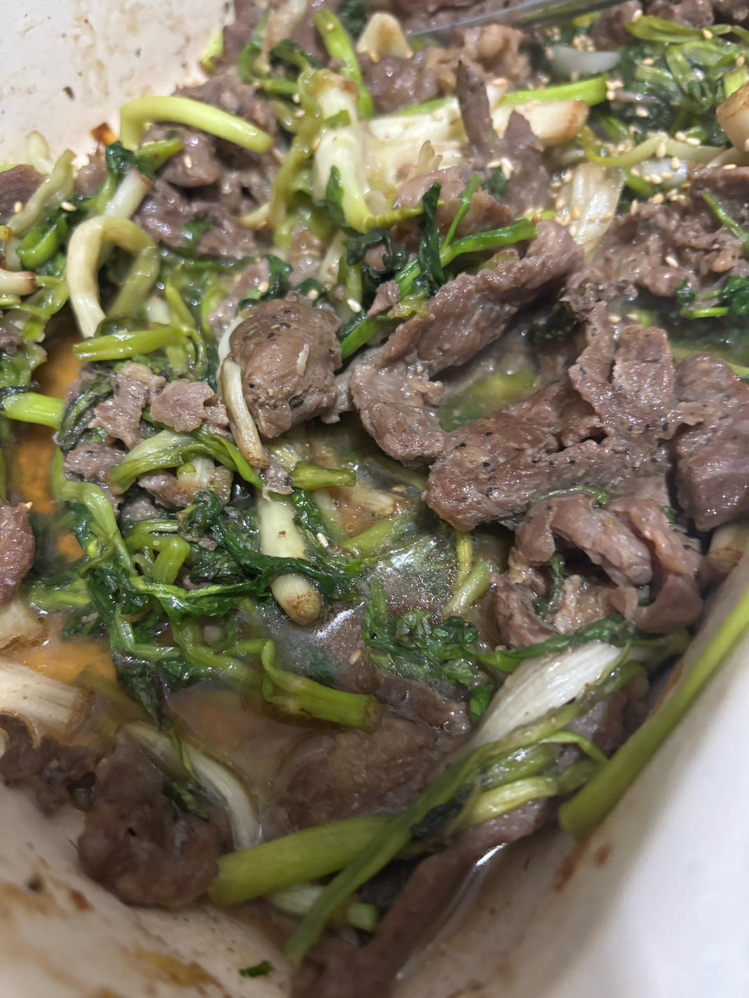 简单又美味的水芹菜炒牛肉