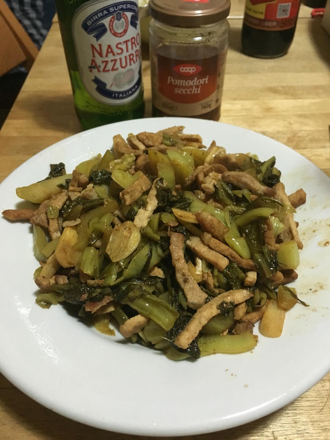 酸菜炒肉丝的做法