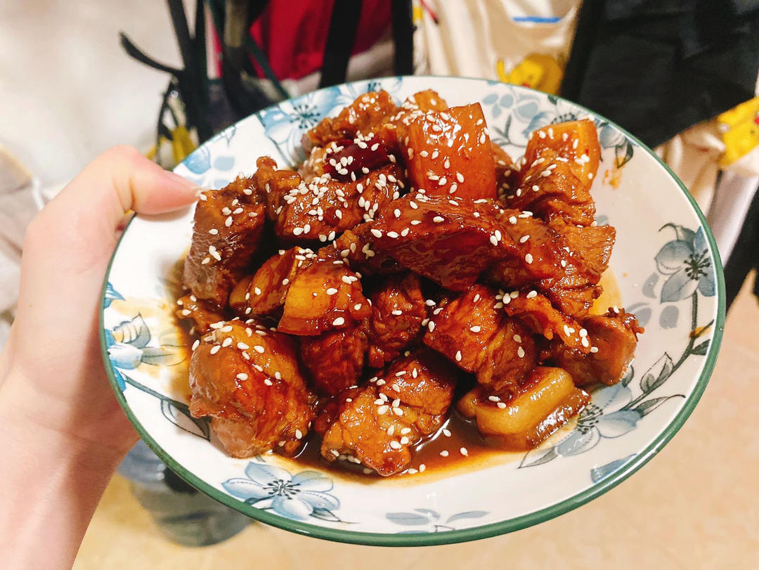 不焯水不放油的家常红烧肉