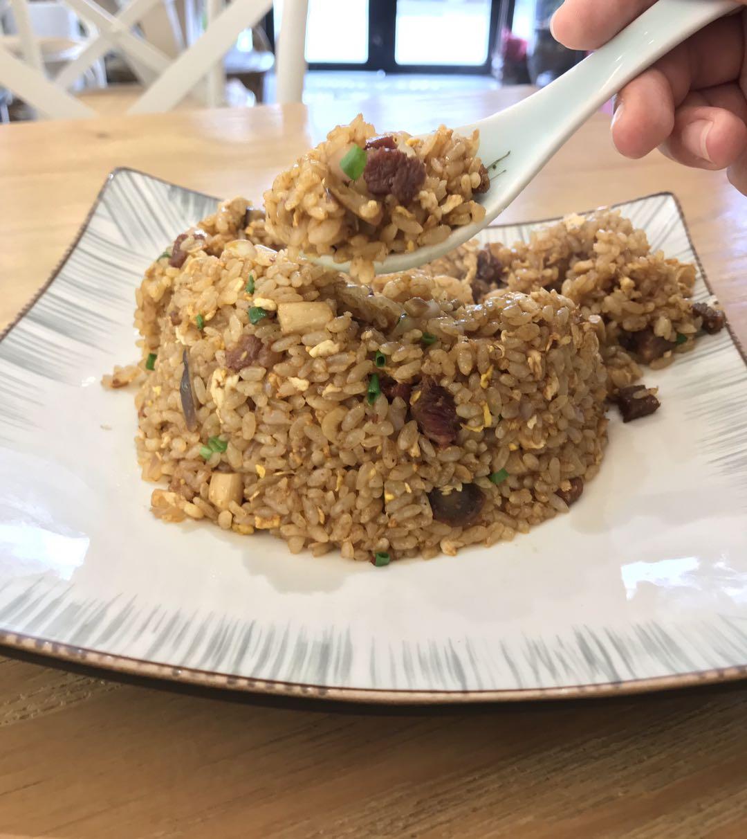 菌菇牛肉蛋炒饭（花食秘制）