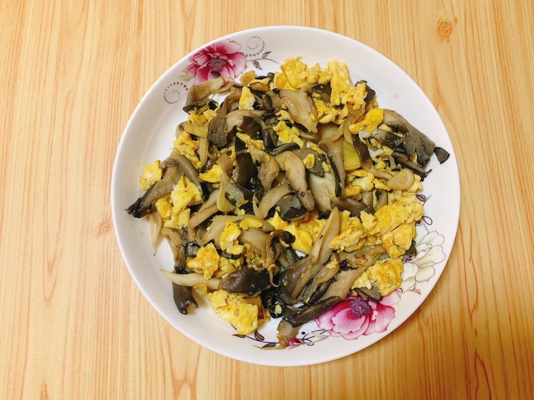 干煸蘑菇鸡蛋炒青椒？