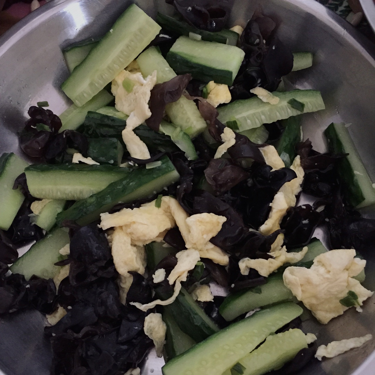 黄瓜木耳炒鸡蛋