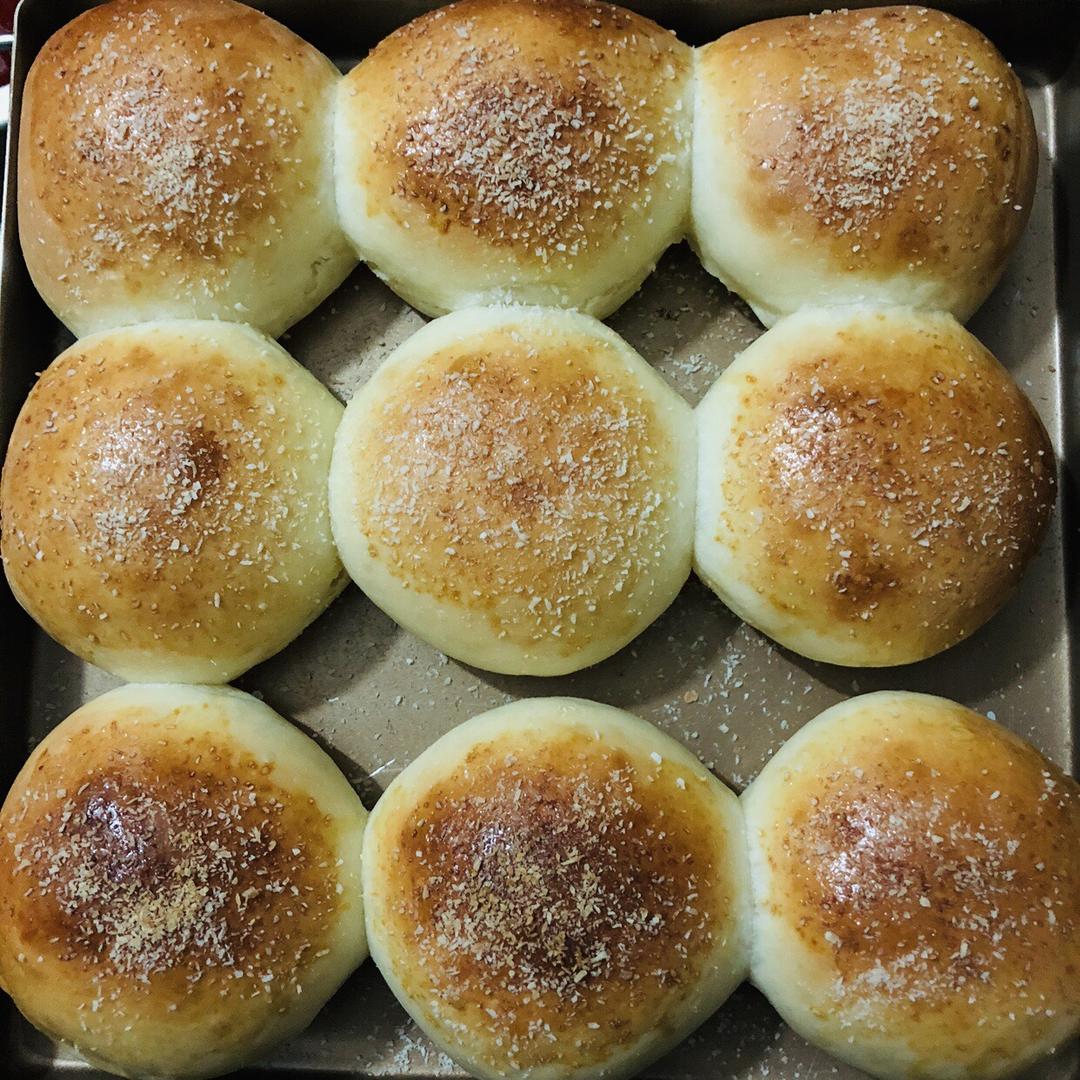 nostalgia96做的椰浆十字包 coconut custard hot crossed bun