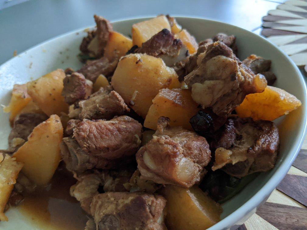土豆炖排骨