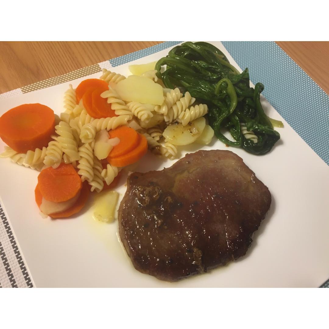 好吃到哭的煎牛排