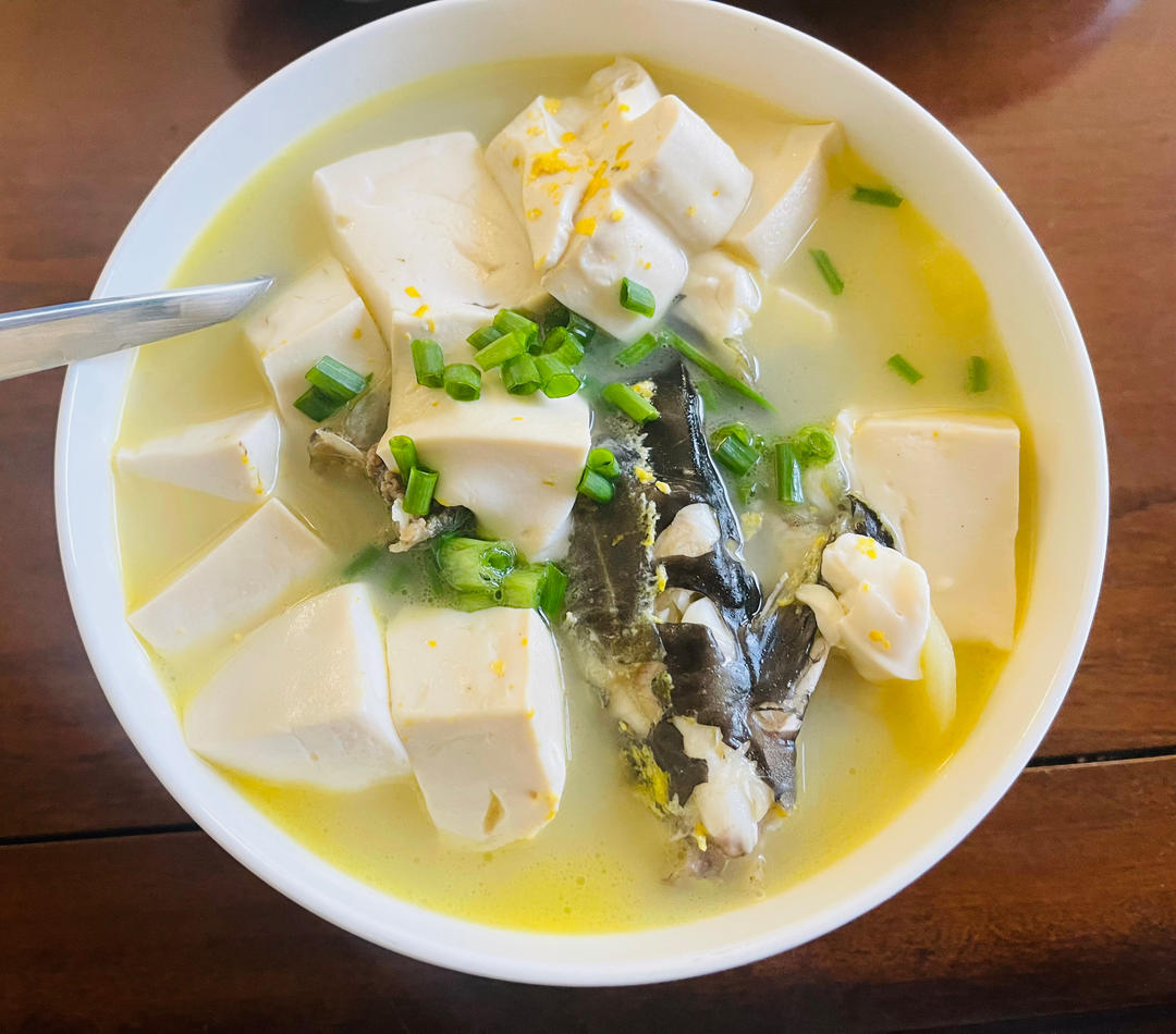昂刺鱼豆腐汤（黄辣丁）